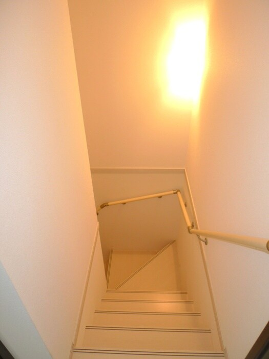 物件内観写真8　(廊下)