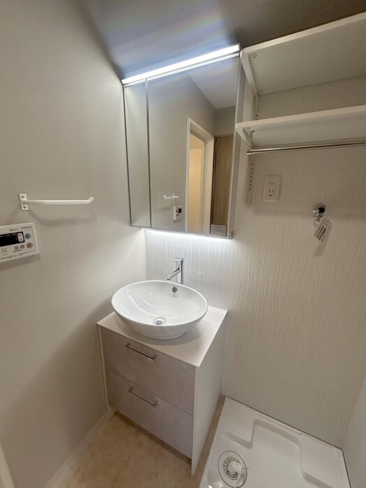 物件内観写真11　(洗面)