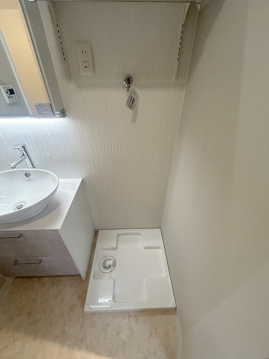 物件内観写真13　(洗濯機置場)