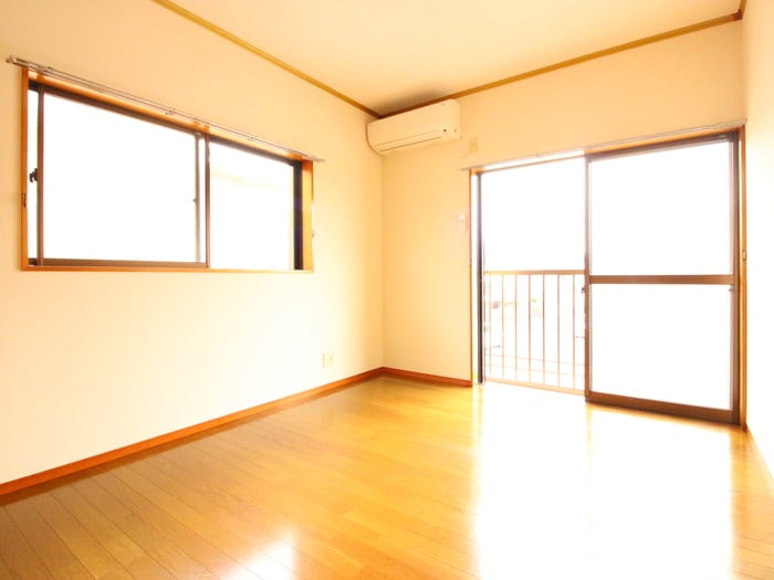 物件内観写真4　(居室)