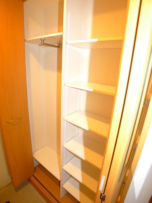 物件内観写真10　(靴箱)