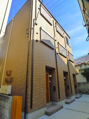 トリプレットお花茶屋駅外観写真