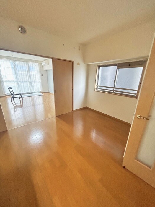 物件内観写真13　(居室)