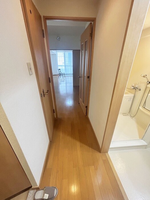 物件内観写真20　(廊下)