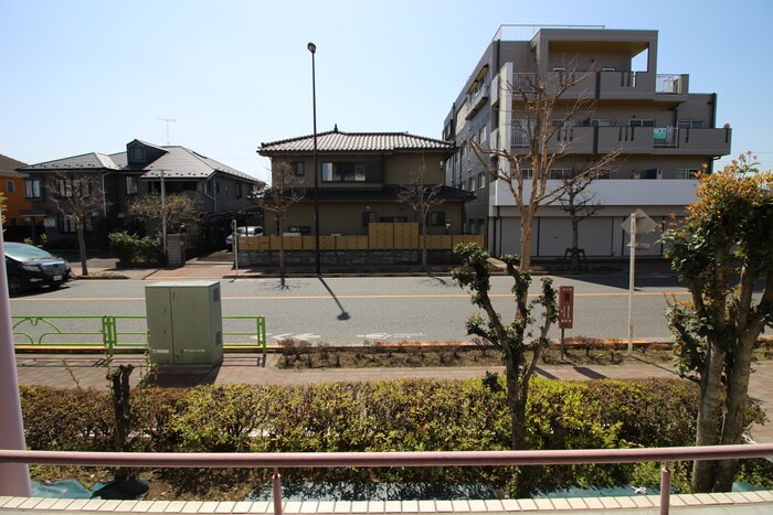 物件内観写真13　(室内からの展望)