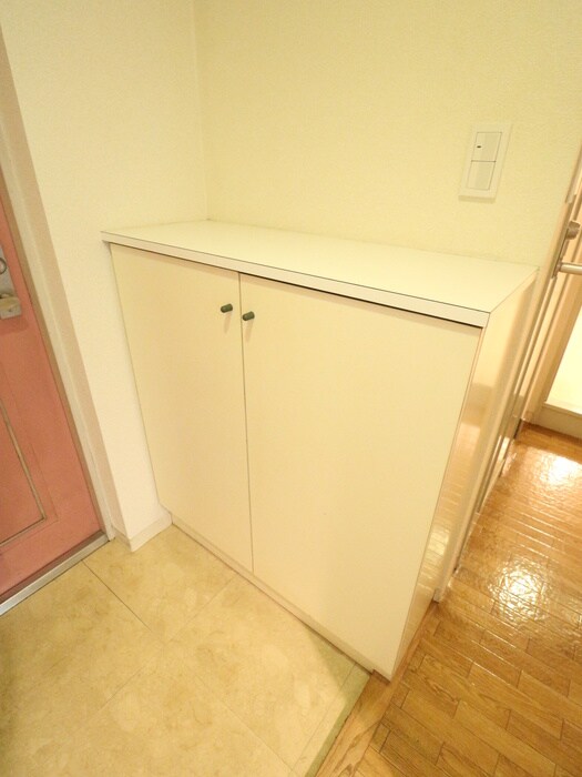 アクシス調布の靴箱