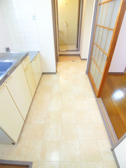 物件内観写真17　(廊下)