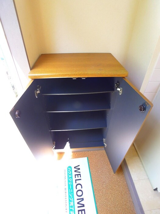 物件内観写真18　(靴箱)