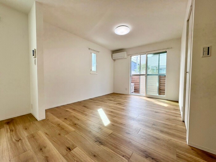 物件内観写真7　(居室)