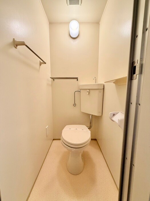 物件内観写真16　(トイレ)