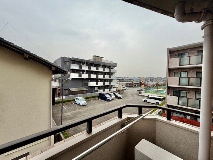 物件内観写真21　(室内からの展望)