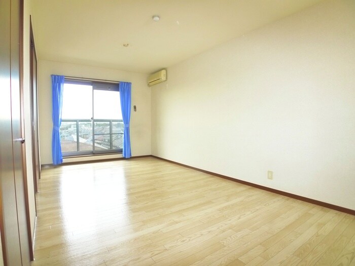 物件内観写真12　(居室)