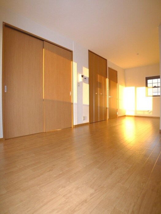 物件内観写真4　(居室)