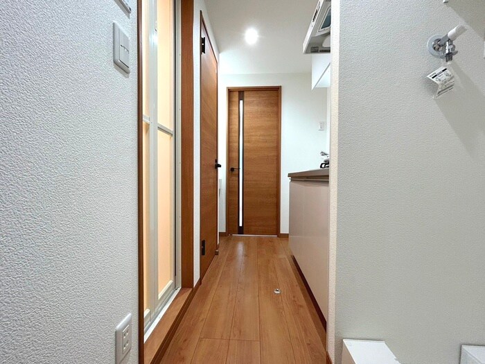 物件内観写真19　(廊下)