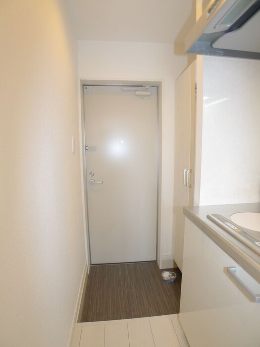 物件内観写真16　(玄関)