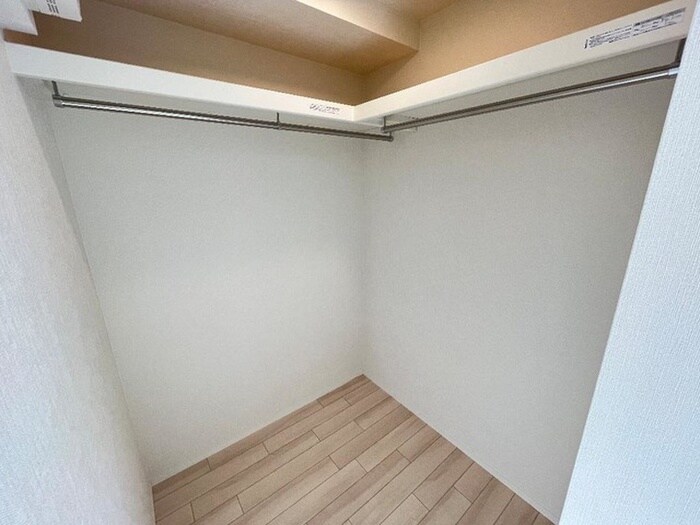 物件内観写真7　(収納)