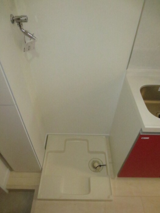 物件内観写真12　(洗濯機置場)