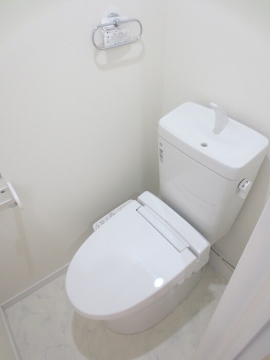 物件内観写真14　(トイレ)