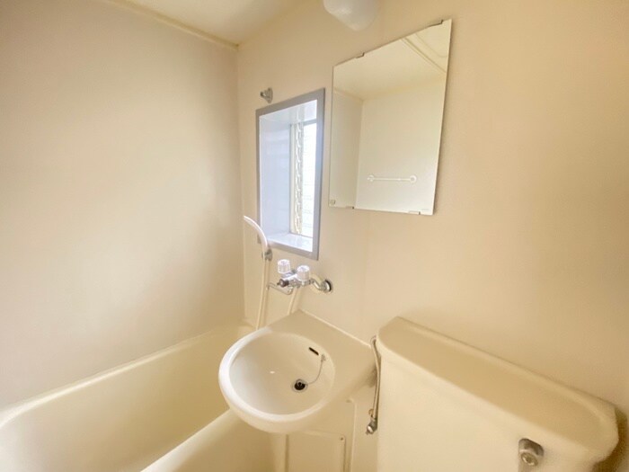 物件内観写真12　(洗面)