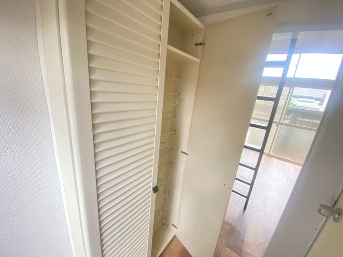 物件内観写真18　(靴箱)