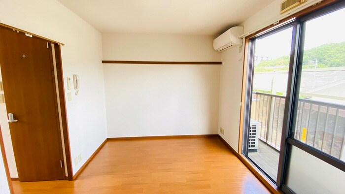 物件内観写真10　(居室)