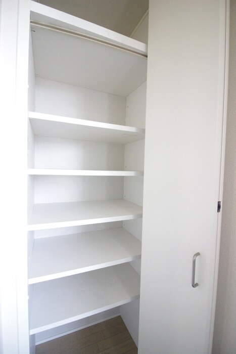 物件内観写真18　(靴箱)