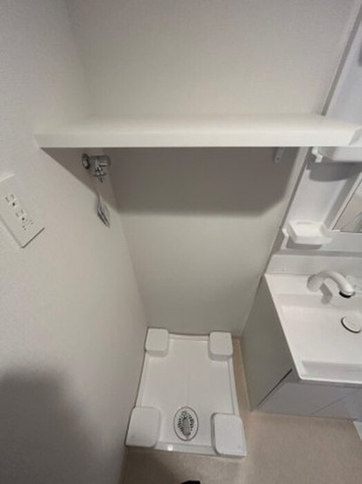 物件内観写真11　(洗濯機置場)