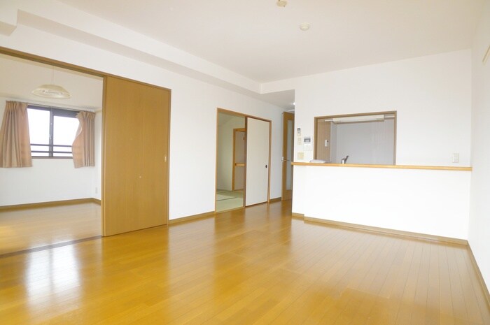 物件内観写真8　(居室)