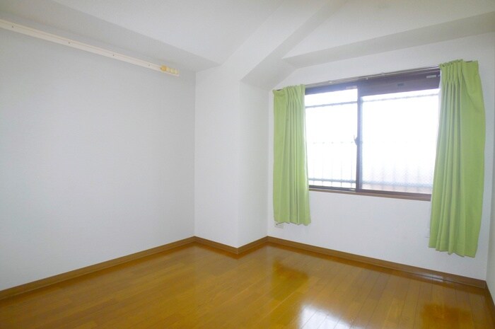 物件内観写真10　(居室)