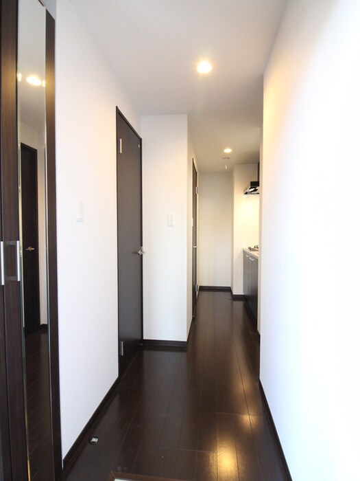 物件内観写真21　(廊下)