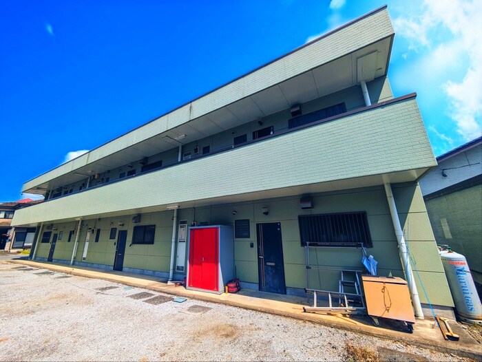 物件外観写真5　(駐車場)