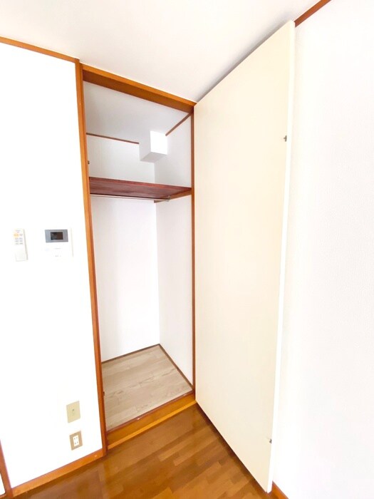 物件内観写真10　(収納)