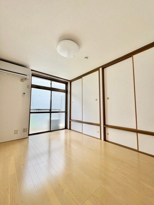 物件内観写真7　(居室)