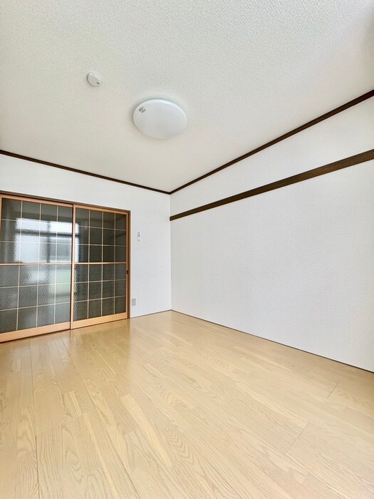 物件内観写真9　(居室)