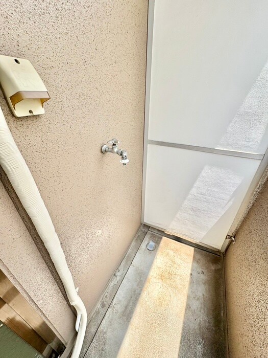 物件内観写真18　(洗濯機置場)