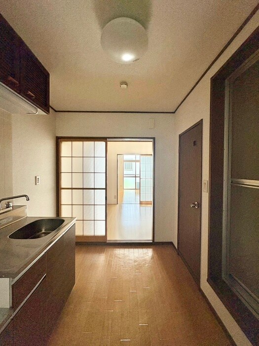 物件内観写真20　(廊下)