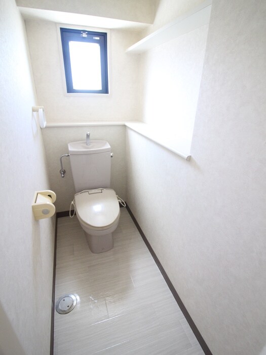 物件内観写真14　(トイレ)