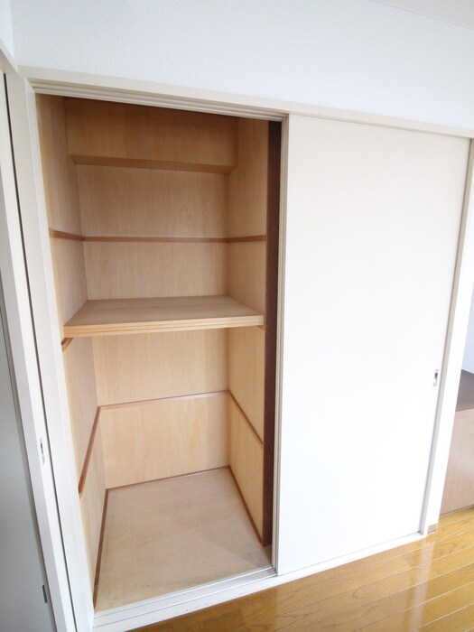 物件内観写真18　(収納)