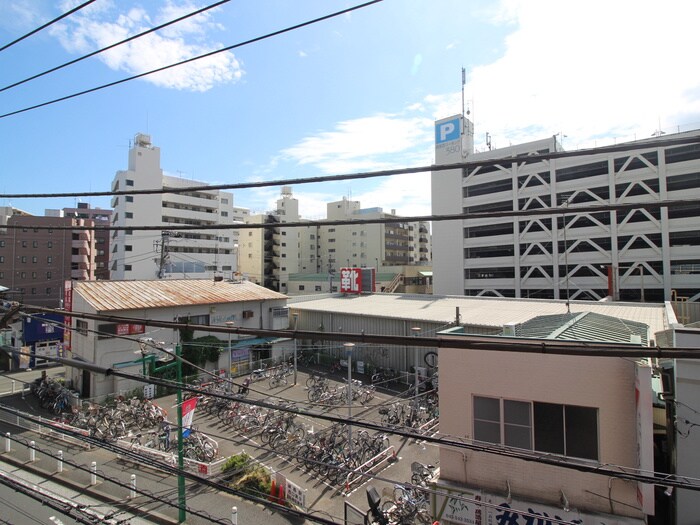 物件内観写真22　(室内からの展望)