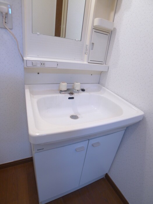 物件内観写真9　(洗面)