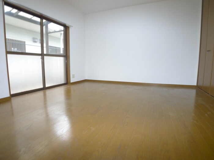 物件内観写真13　(居室)