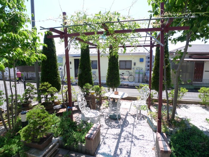 物件外観写真4　(建物設備)