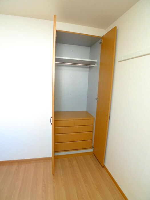 物件内観写真11　(収納)