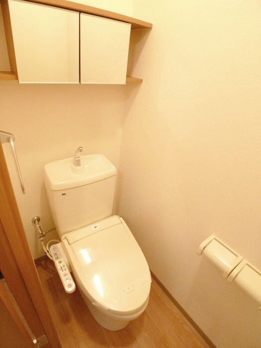 物件内観写真15　(トイレ)