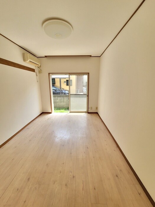 物件内観写真7　(居室)