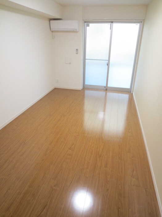 物件内観写真16　(居室)