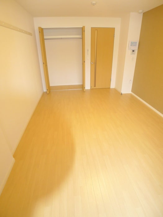 物件内観写真4　(居室)