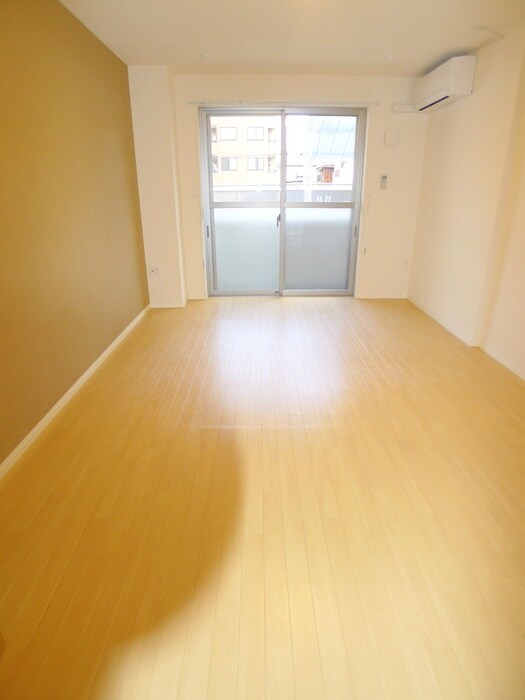 物件内観写真5　(居室)