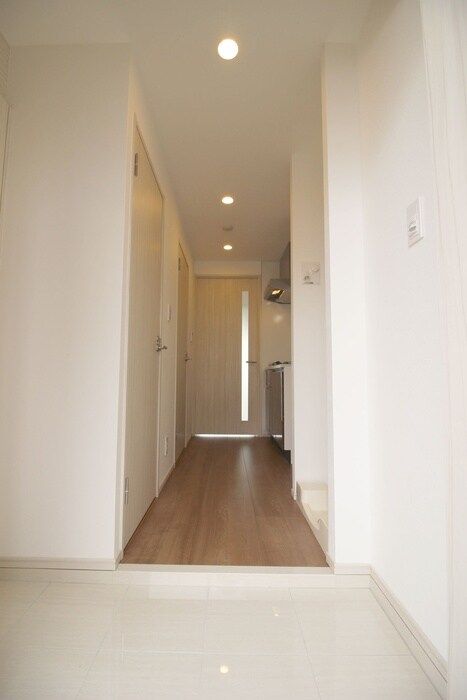 物件内観写真7　(玄関)