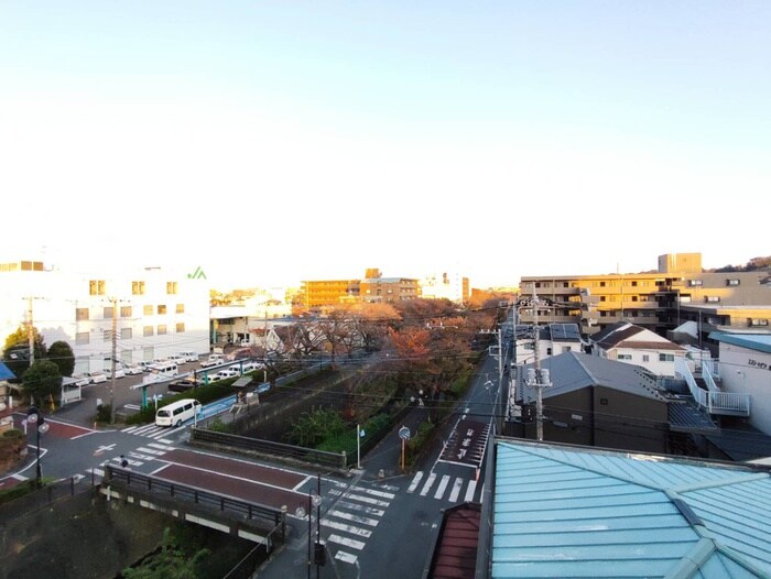 物件内観写真19　(室内からの展望)